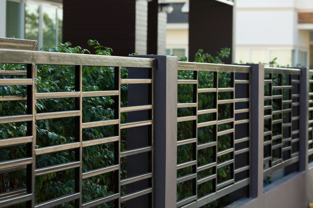 Aluminum Vs. Steel Fence: Selecting The Right One For Your Home