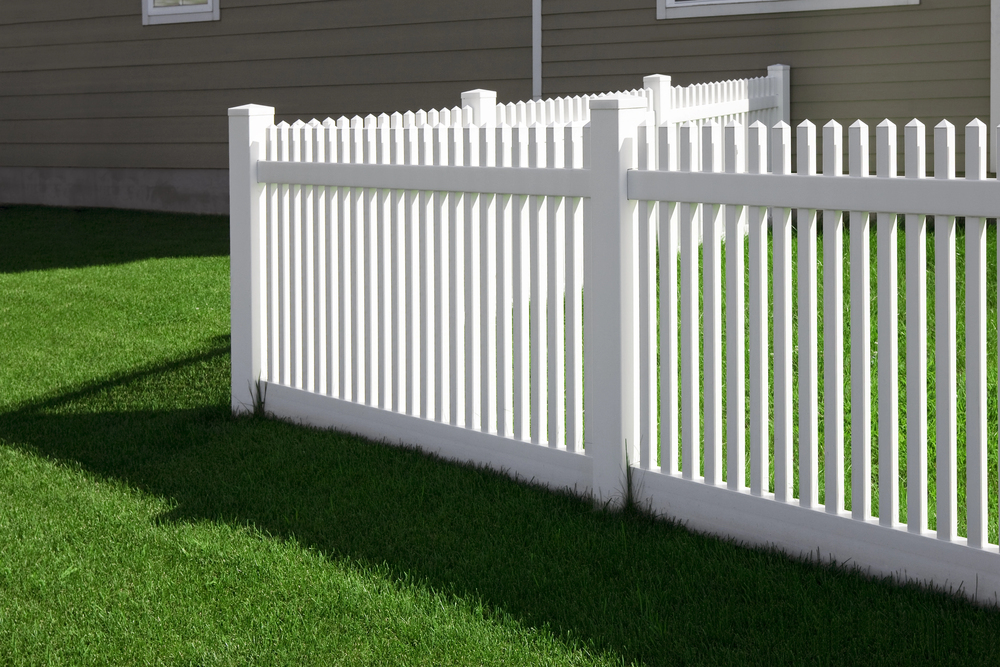 How To Choose The Right Fence For Your Home